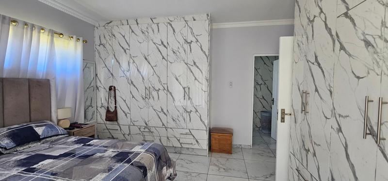 4 Bedroom Property for Sale in Country Club Western Cape